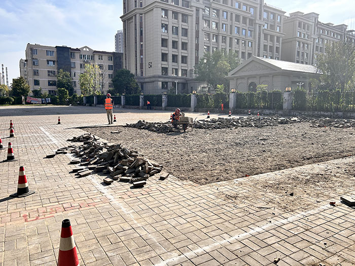 如意嘉園小區(qū)供熱改造工程現(xiàn)場協(xié)調調度會 2 拷貝.jpg